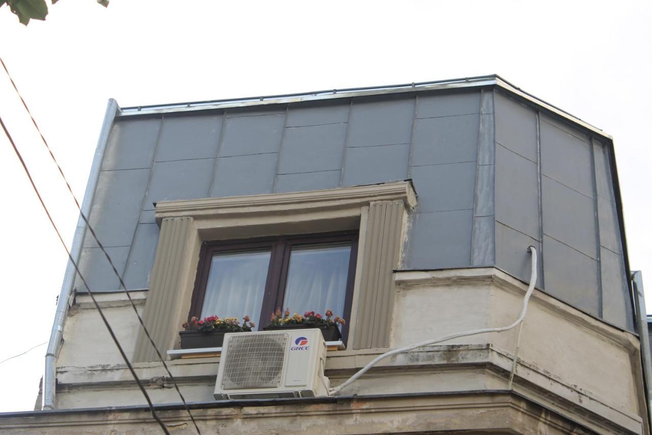 Studio Yellow - Piata Victoriei Bucarest Exterior foto